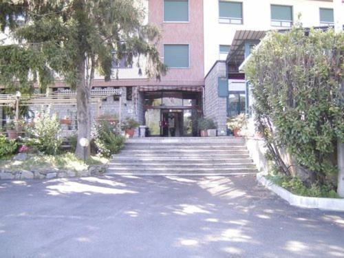 Albergo Ristorante Garden Риволи Экстерьер фото
